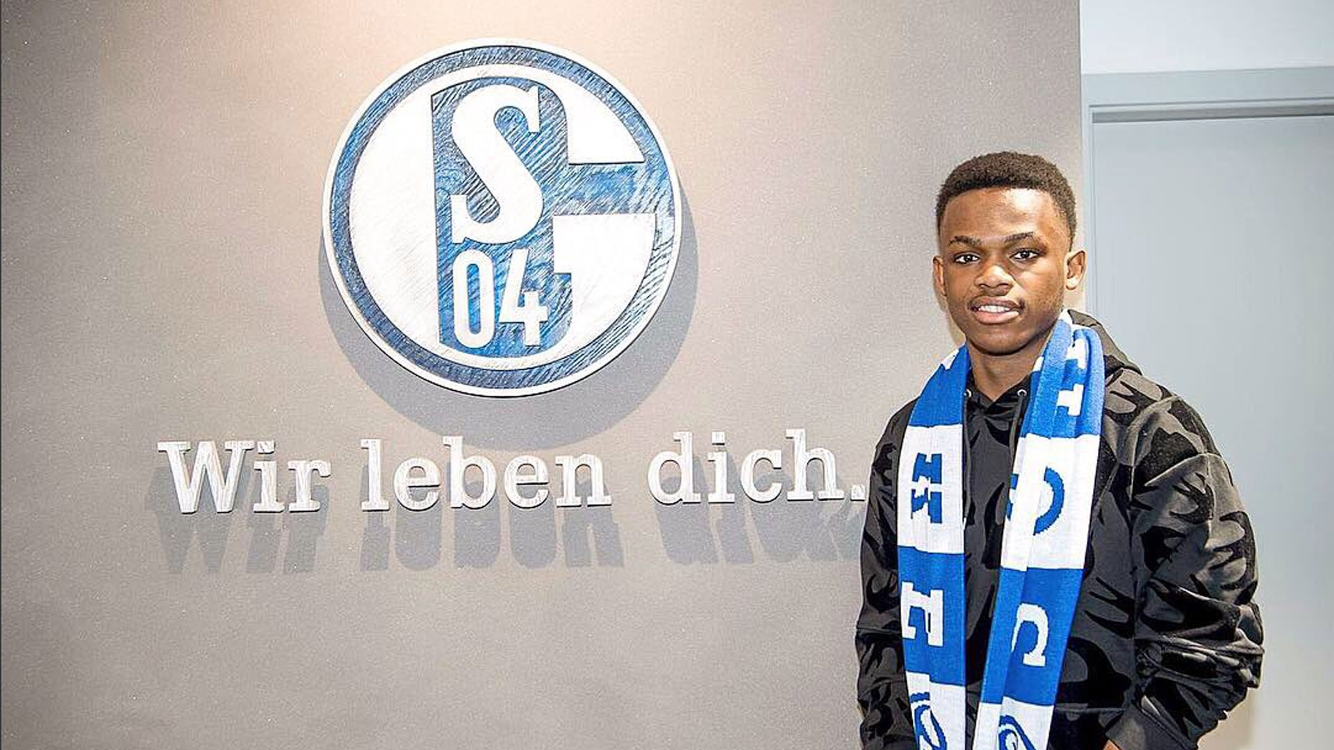 受到这种偏 受到这种偏