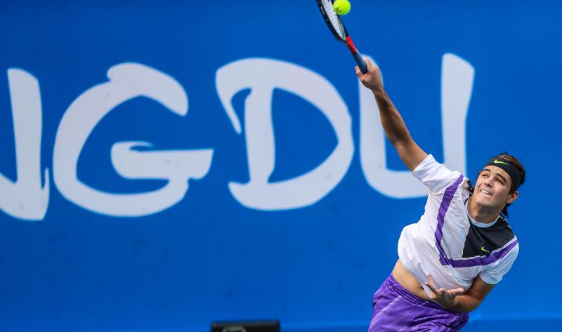 他很难一直 他很难一直